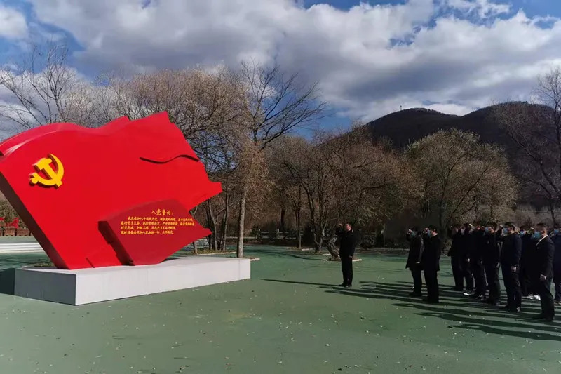 深化党史学习教育 传承革命红色基因