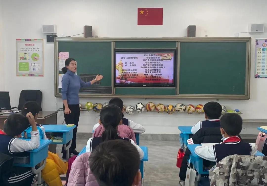 吉林汪清爱国主义教育中心开展《红色文化进校园》宣讲活动