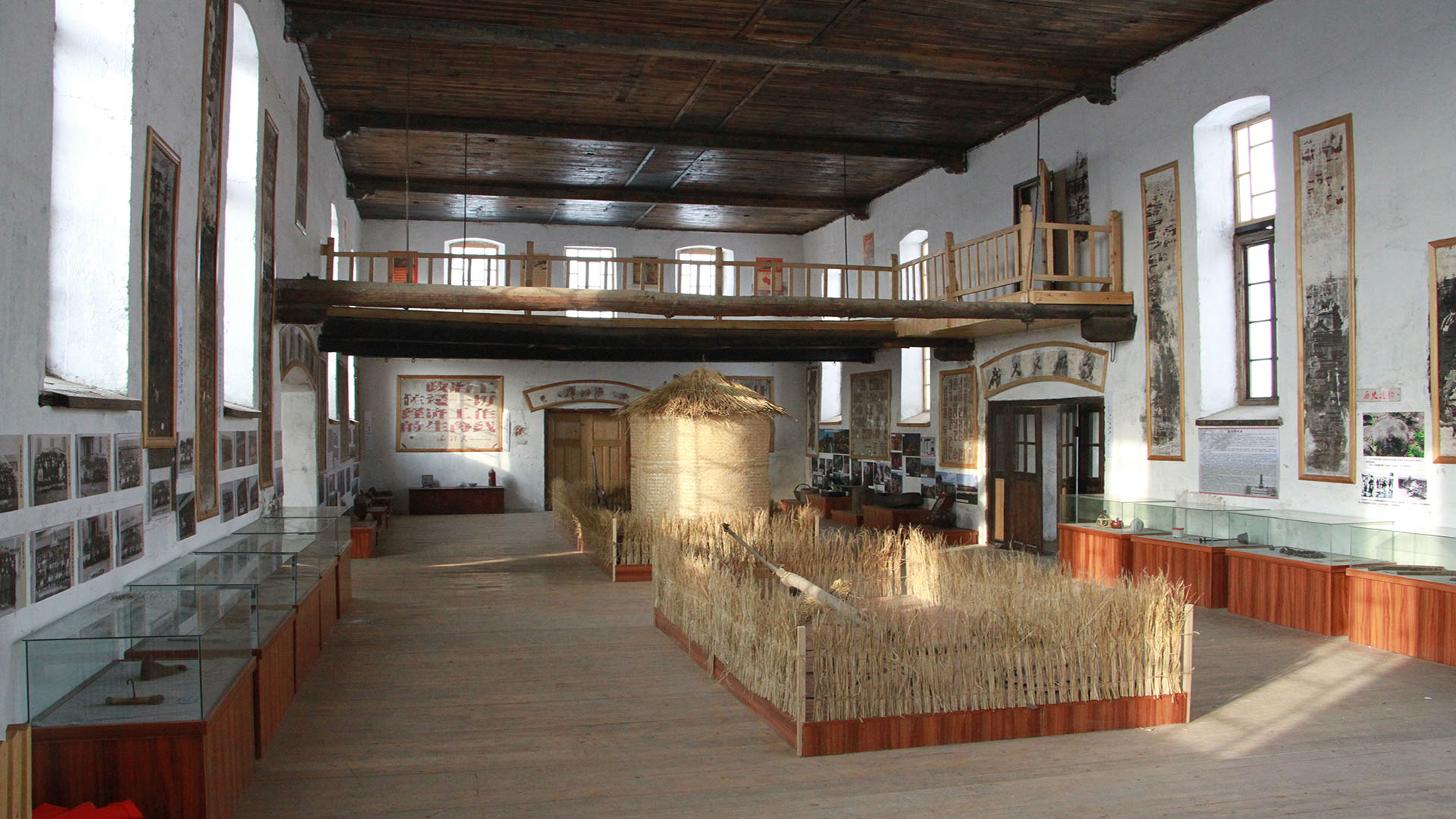 村史馆内景