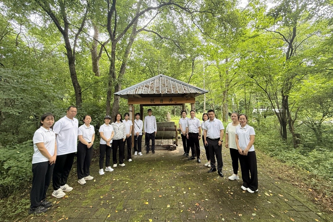 根据地合影 - 副本.jpg