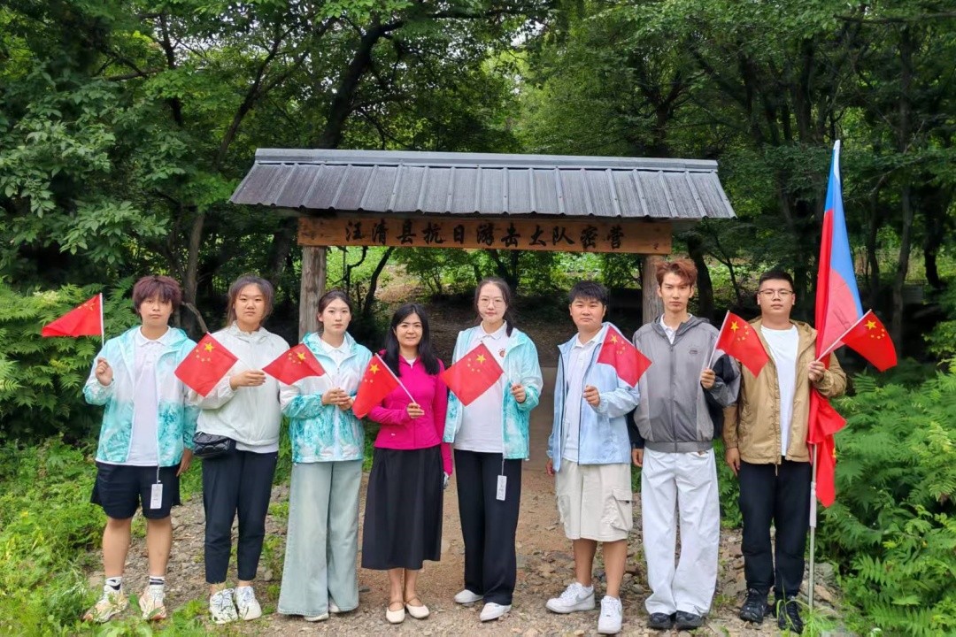 聆听烽火故事 传承铁血精神